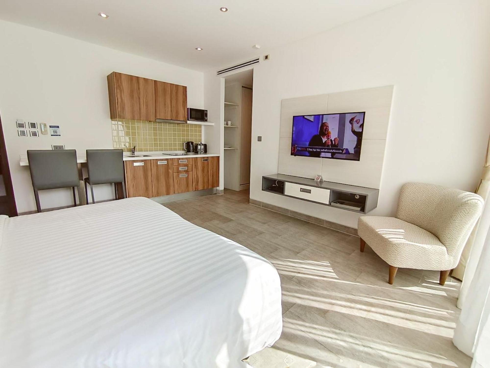 Patong Lets Phuket Twin Sands Resort & Spa מראה חיצוני תמונה